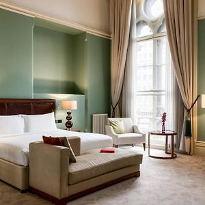 Grand Junior King Suite
